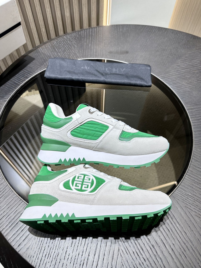 Givenchy Sneakers 660032