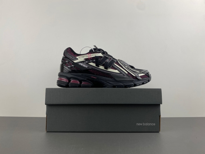 New Balance 1906A Black Pink U1906AD