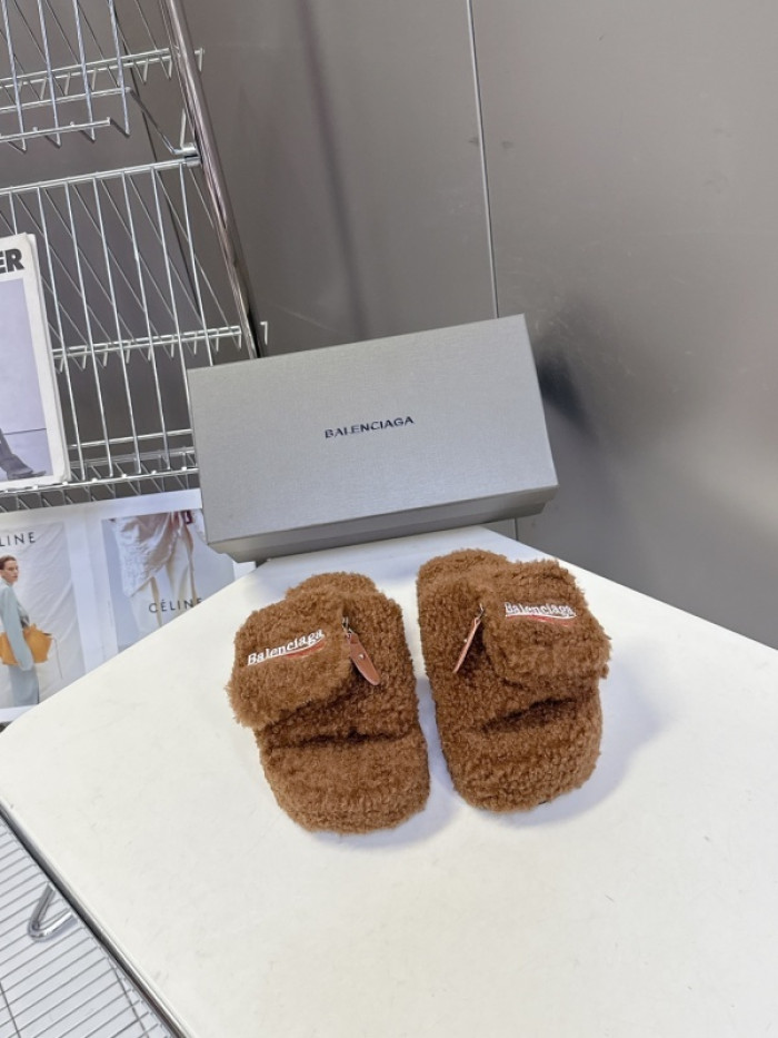 Balenciag* Sandal BS86