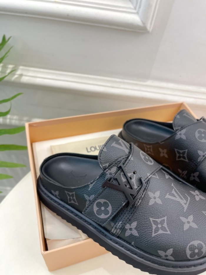 L&V sandal 243