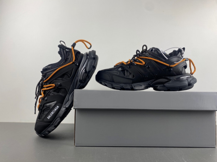 Balenciaga track WTRHK 1000