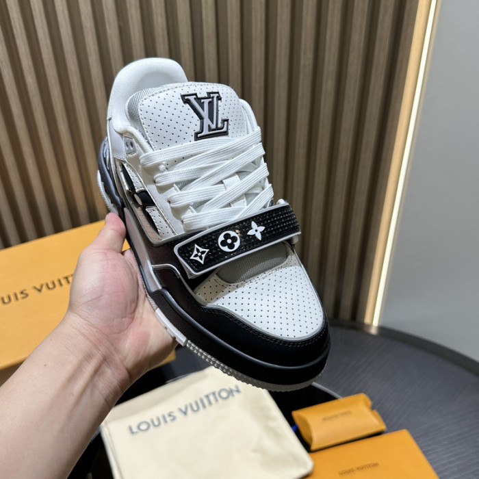 LV snekaers L0000541