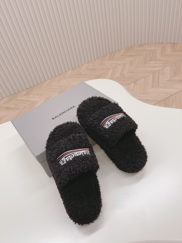 Balenciag* Sandal BS75