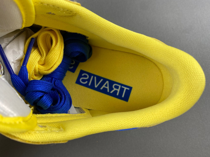 TRAVIS SCOTT X AIR JORDAN 1 LOW Canary KIDS DZ4137 700