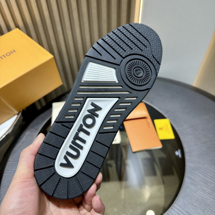 LV snekaers L0000438