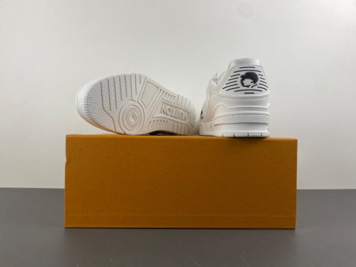 LV snekaers L0000629