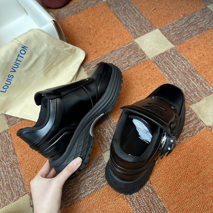 LV snekaers L0000426